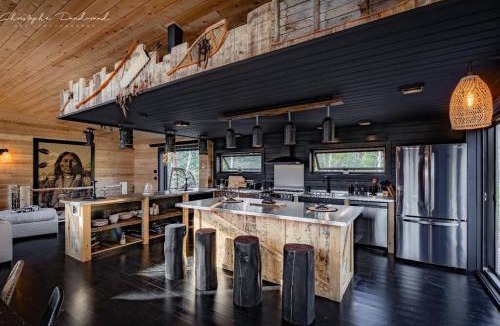 La Malbaie Ski Chalet | Chalet TIPI, Chic Charme & Nature