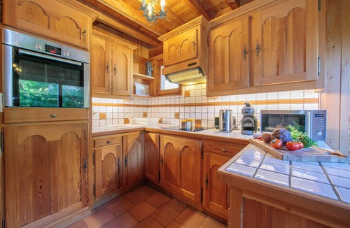 Argentiere Ski Chalet | Chalet Vaffier Mont Blanc View Chalet + Garden + BBQ for 8, Argentière (Chamonix), France