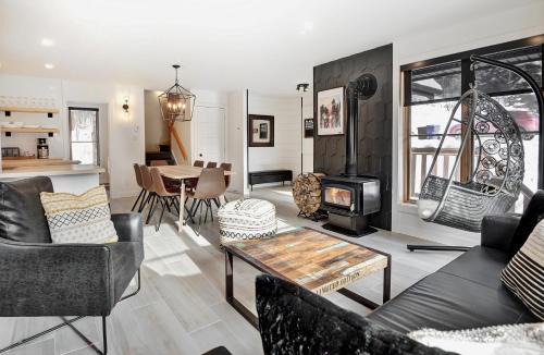 Stoneham Ski Chalet | Chalets Alpins - 12 Chemin Alpin