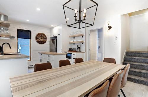 Stoneham Ski Chalet | Chalets Alpins - 12 Chemin Alpin