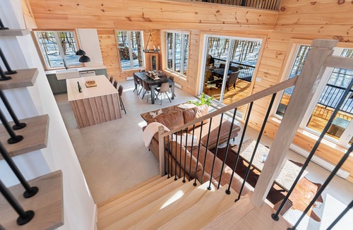 Amherst Ski Chalet | Chamonix Kanata Tremblant (140 Pavillon-Kanata)
