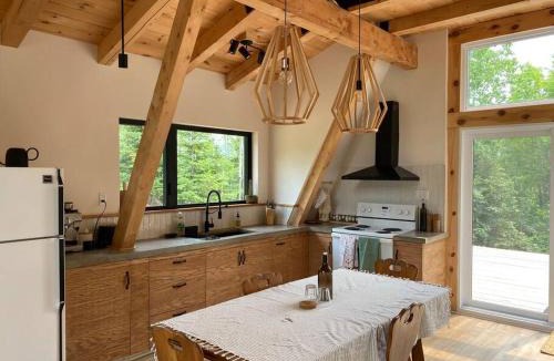 L'Anse-Saint-Jean Ski Chalet | Chapella A Frame