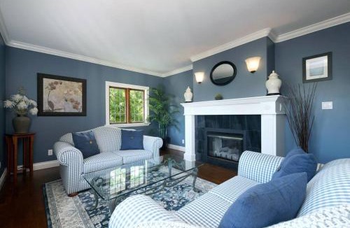 Saanich House | Character Stay across Swan Lake Nature Sanctuary