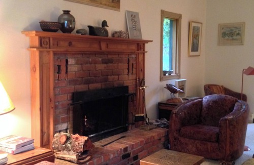 Ganges House | Charming 2 bedroom cottage for rent July & August near Ganges. 3 night minimum.
