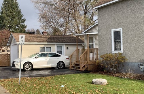 Hull House | Charming 2-bed private single family house