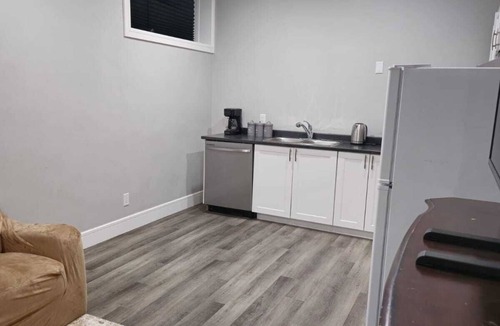 Timberlea House | Charming 2-bedroom house with WiFi, AC in Fort McMurray