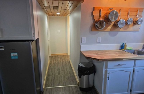 Nipawin House | Charming 2-bedroom house in Nipawin with AC, WiFi, fitness room