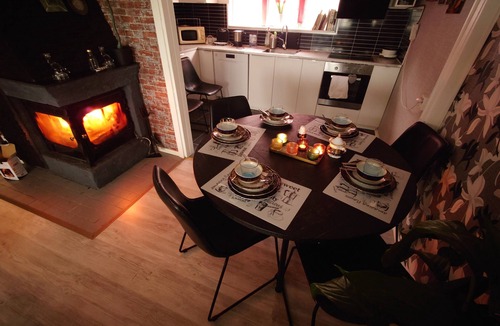 Alingsas Villa | Charming 2-bedroom house in welcoming Västra Götalands län with AC, WiFi