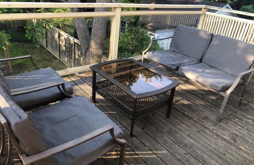 Lawrence Park South House | Charming 3 bedroom & 1.5 bath with parking (Yonge & Eglinton