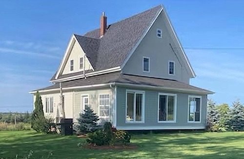Lot 16 House | Charming 4 Bedroom Country House - 10 km from Summerside -