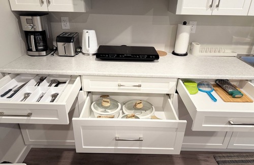 Fort Gary Apartment | Charming and Cozy Private 2-Bedroom Suite