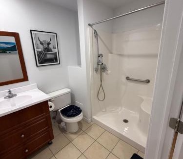 Sainte-Marie Apartment | Charming Apartment downtown Montreal with Parking & Pet-Friendly