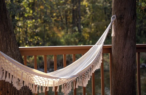 South Bruce Peninsula Cottage | Charming Cottage on the River