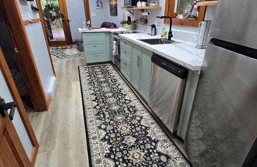 Regional District of Nanaimo Cabin | Charming cabin in outside lovely coombs on 10 acreas veryprivate
