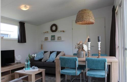 West-Graftdijk Ski Chalet | Charming Chalet in De Rijp