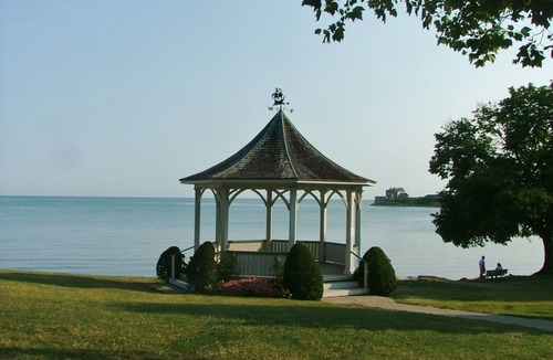 Historic Old Town Cottage | Charming Cottage in Fabulous Location in Niagara on the Lake