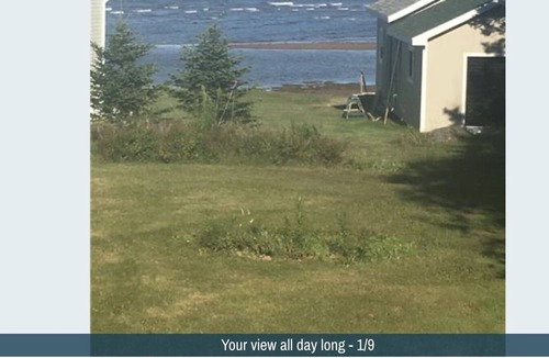 Wallace Cottage | Charming cottage, sleeps 4, near Fox Harbour with beach access