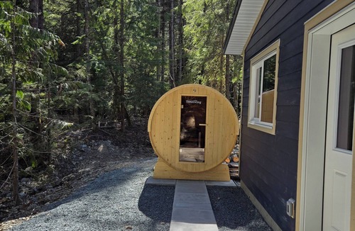 Fraser Valley Regional District Cabin | Charming cozy cabin tucked away in a peaceful corner of nature, perfect escape!