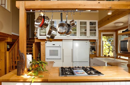 Cumberland House | Charming Cumberland Oasis