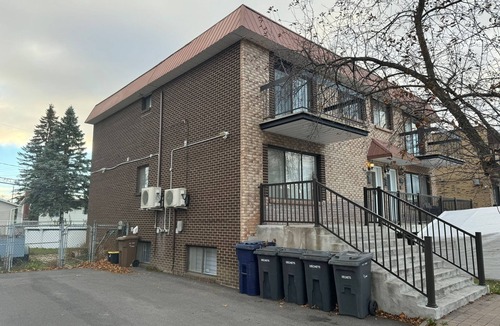 Laval Apartment | Charming fully equipped apt in a quiet area of ​Ste-Rose. Non-smoking. No pets