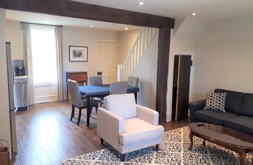 Old Town Historic District House | Charming historic home in the heart of Old Town Niagara-on-the-Lake