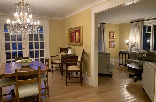North Vancouver House | CHARMING HOME Close to Nature and City