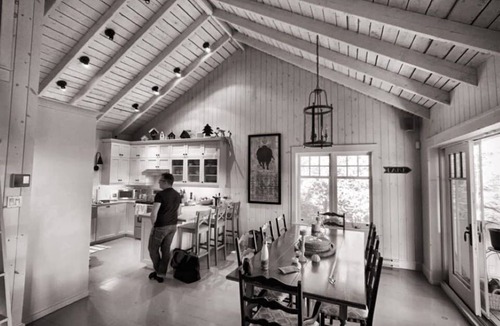 Sainte-Adele House | Charming Lakehouse on Lac Pilon