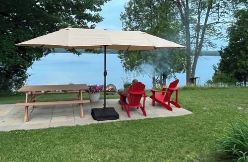 Rideau Lakes Cottage | Charming Lakeview Cottage on Waterfront -2 bedroom in Marvelous Westport Ontario
