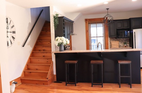 Clearview Other | Charming, private 1 BR - just mins to Collingwood!