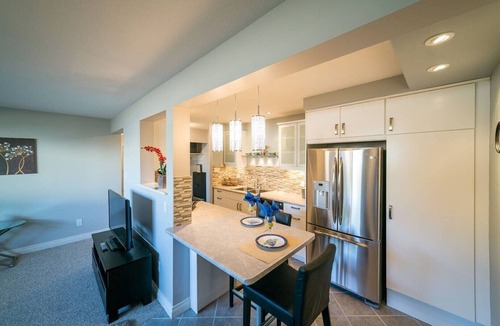 Jasper Place Condo | Charming Suite just 12mins from U of A Hospital
