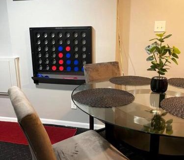 Corryville House | Charming Urban Retreat - Near UC, Med Centers, OTR