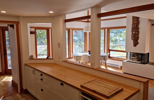 Salt Spring Island House | Charming waterfront Salt Spring Island B&B