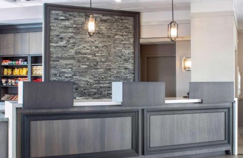 Moncton Hotel | Chateau Moncton Trademark Collection by Wyndham