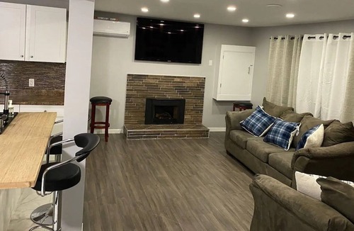 Lower Sackville Apartment | Cheerful 3BR Home with Free Parking