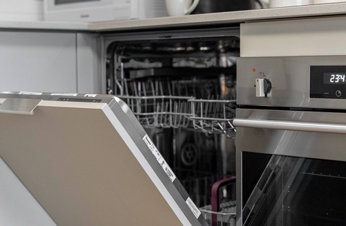 Latin Quarter Apartment | Chez Lisa | Gym | Patio & BBQ | TV & WIFI | AC