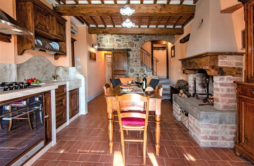Monte Benichi Apartment | Chianti Sunshine at Marioli