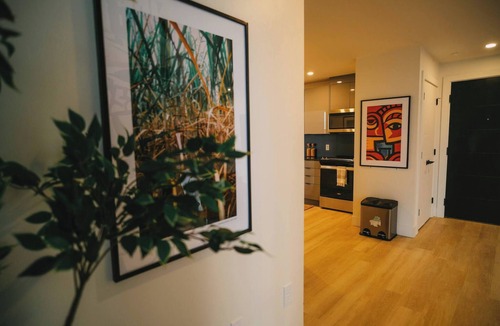 North End Bed & Breakfast | Chic Cozy Retreat - 2BR - Stunning North End Views