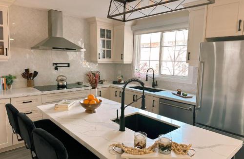 Newmarket Apartment | Chic, Spacious Newmarket Home off Yonge St