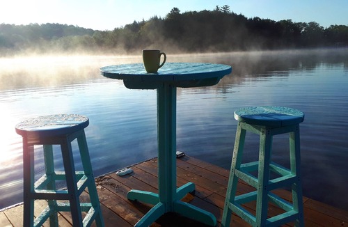 Wollaston Cottage | Child/Pet Friendly CottagenLoon Calls - Zoom Calls