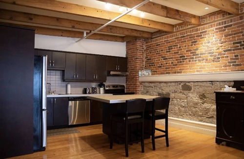 Lower Town Apartment | Chinic - Royal Dalhousie