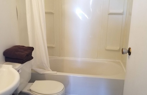 Edgetts Landing Cottage | Chocolate River Cottages - Chocolate River 1 Bedroom Cottage No. 2