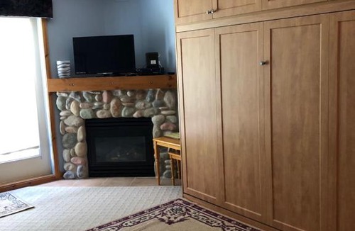 Silver Star Mountain Apartment | Cinnamon's Den