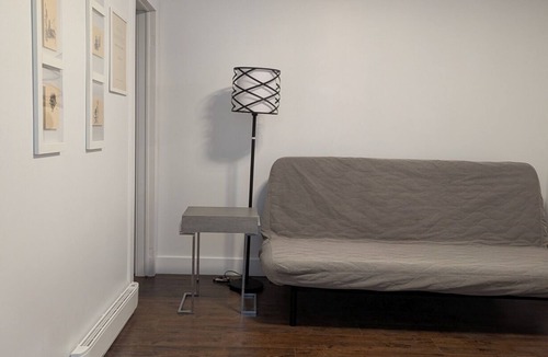 Ville-Emard Apartment | City experiance, work from home, pet-friendly