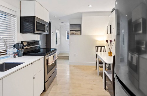 Marpole House | Classic Carriage House in Marpole