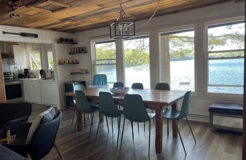 Utterson Cottage | Classic Quaint Muskoka
