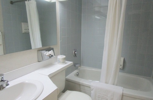 Antigonish Hotel | Claymore inn & Suites