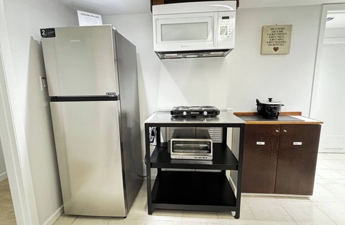 Dunbar House | Clean 2BR Basement w/King bed in Heritage Home
