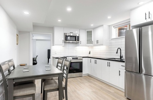 Richmond Hill Apartment | Clean 3BR/2BA Apt - Steps to Amenities!