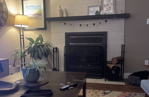 Terra Nova House | Clean and cozy Full 3 bedroom home