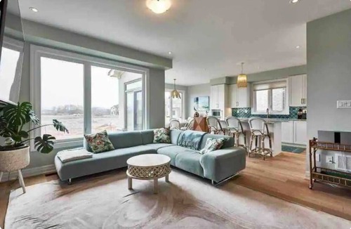 Whitby House | Clean & bright + Close 2 spa/parks & GREAT for kids